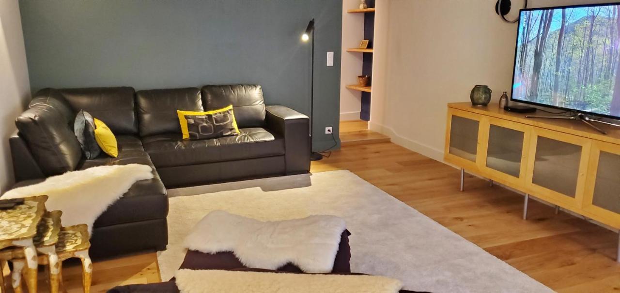 L'Hivernet, Grand Triplex Neuf Au Coeur D'Embrun Acces Facile Luaran gambar
